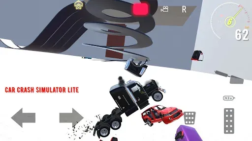 Скриншот 1 — Car Crash Simulator Lite