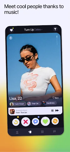 Скриншот 1 — Turn Up: Music, Dating & Chat