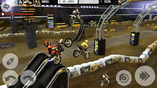 Скриншот 5 — Clan Race: PVP Motocross races