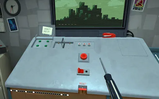 Скриншот 1 — Please Don't Touch Anything VR