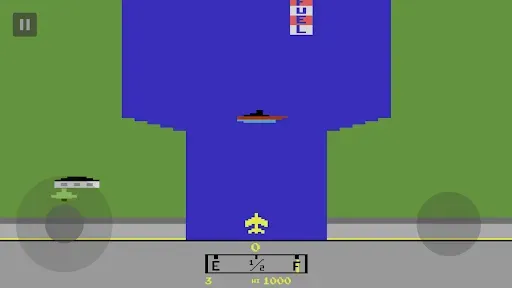 Скриншот 1 — River Raiders: Retro Arcade