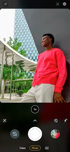 Скриншот 1 — Moto Camera 3