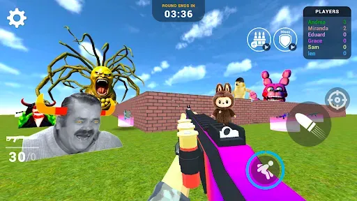 Скриншот 1 — Nextbots In Backrooms: Shooter